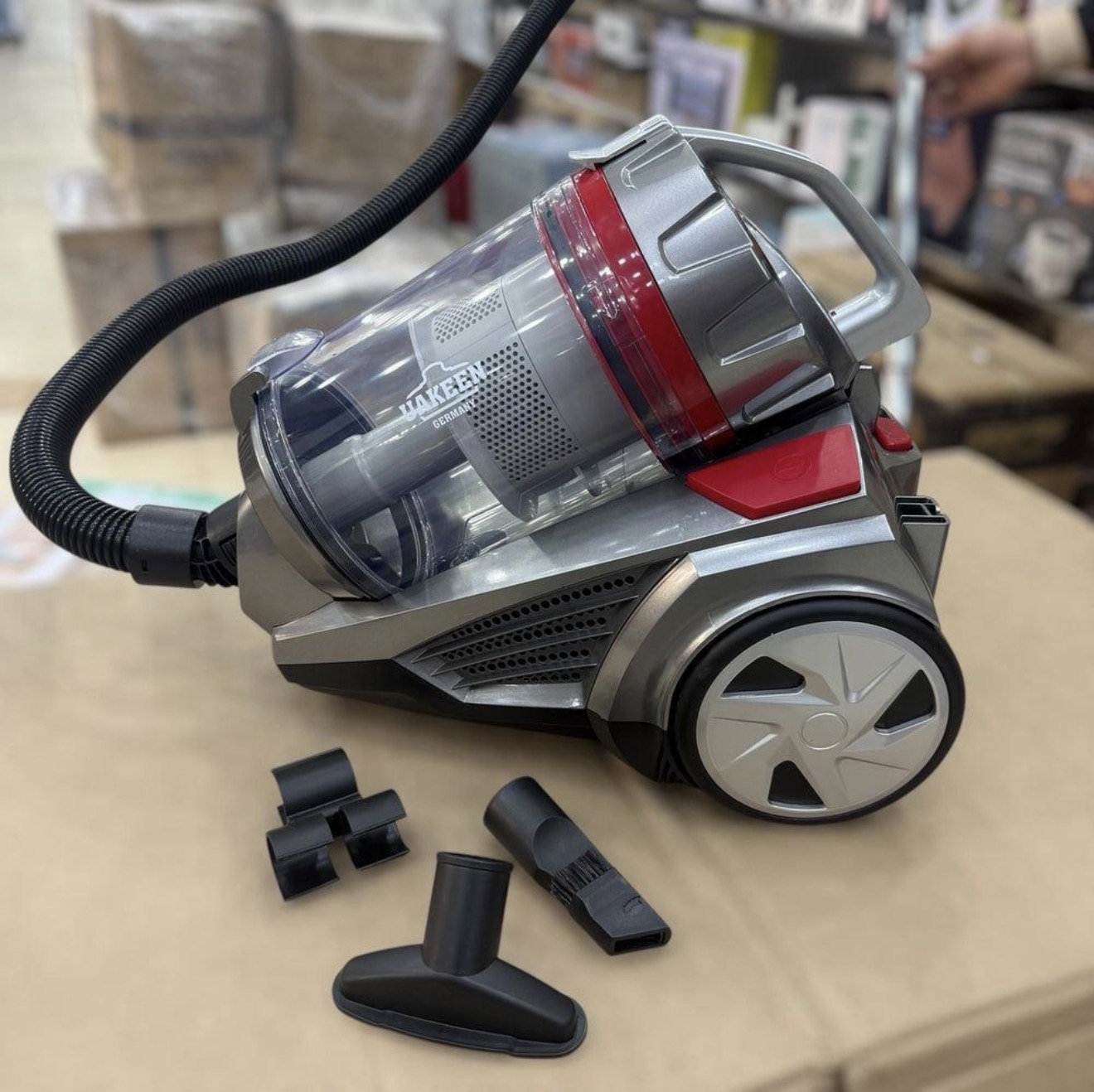 UAKEEN VACUUM CLEANER 2000W